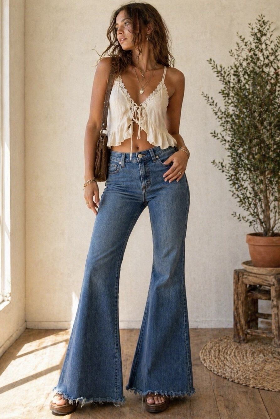 Free People Bell Bottoms Raw Hem Jean Sz 26 Blue 7 1/2 Rise Bell Bottom festival